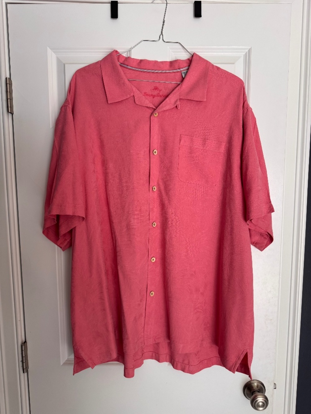 Tommy Bahama Big & Tall Harbor Luxe Silk Camp Shirt. Size 3XLB. 100% Silk